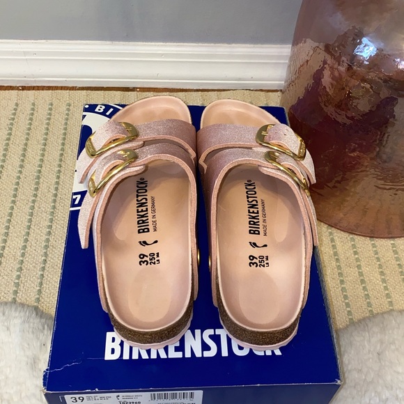 Birkenstock Pink Arizona Big Buckle Velvet Sandals - Picture 4 of 9